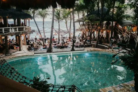Photo by shawnanggg on Unsplash