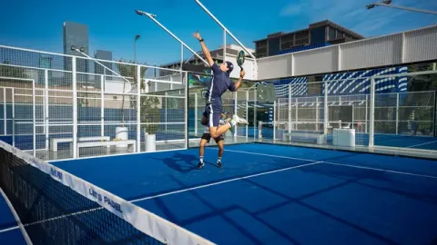 Padel Pro One Central, Dubai