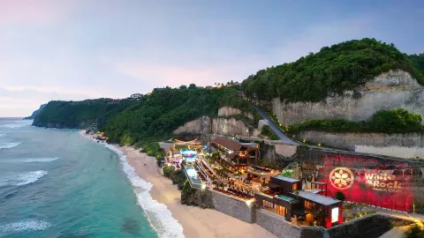 White Rock Beach Club, Melasti Beach, Ungasan