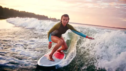 Phuket Surfing - Kata Beach - Surf School & Nautilus Dive, Phuket