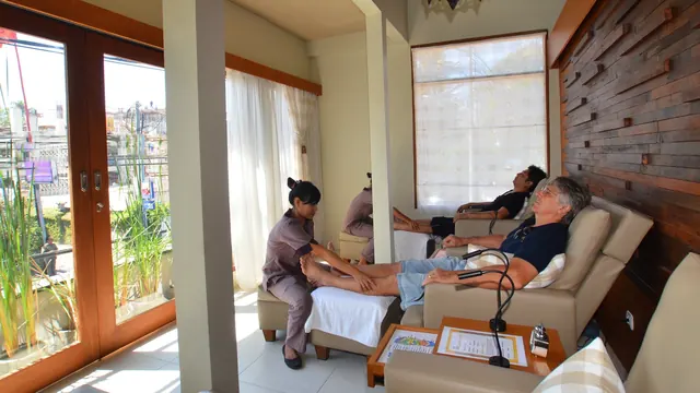 Cosmo Salon & Spa, Sanur
